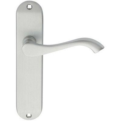 B&Q Pair Curved Handle On Chamfered Latch Backplate 180 X 40Mm Satin Chrome