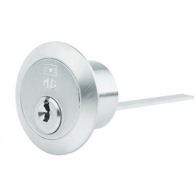 Standard Rim Cylinder Lock Keyed To Differ 15 Pin Satin Chrome Front Door from B&Q