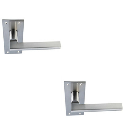 B&Q 2X Pair Straight Bar Handle On Slim Bathroom Backplate 150 X 50Mm Satin Nickel