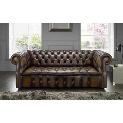 Chesterfield Classic Richmond Settee from B&Q