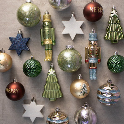 19 Piece Deluxe Christmas Tree Decoration Set