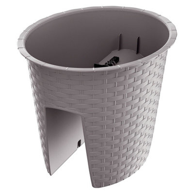 Urbn-Living MoccaSet Of 1Oval Ratolla Railing Plant Pot22.5X29.8X24.2Cm from B&Q