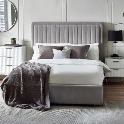 B&Q -  Savannah 150Cm King Grey Velvet Bed With Large Drawer