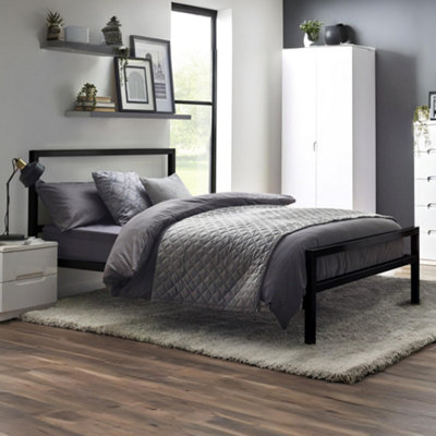 B&Q -  Soto 135Cm Double Black Metal Bed