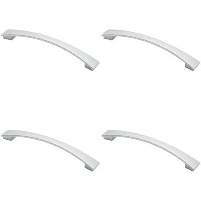 Loops 4X Curved Bow Pull Handle 218.5 X 26mm 192mm Fixing Centres Polished Chrome from B&Q