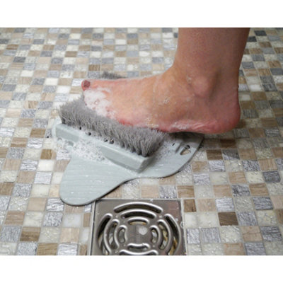 Loops Ergonomic Bathroom Shower Foot Brush With Suction Cups For Easy Toe Cleaning from B&Q