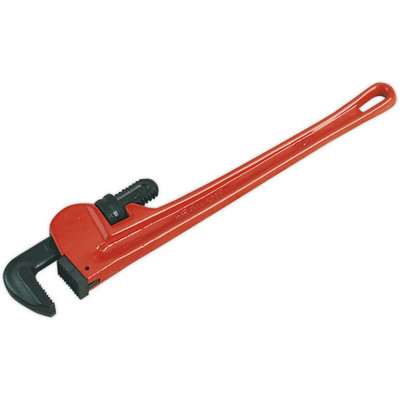 610mm Heavy-Duty Cast Steel Pipe Wrench With Carbon Steel Jaws from B&Q