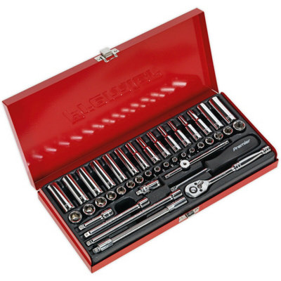 41 Pack Socket Set1/4" Met & Imp Square Drive6 Point Socket Ratchet Handle from B&Q