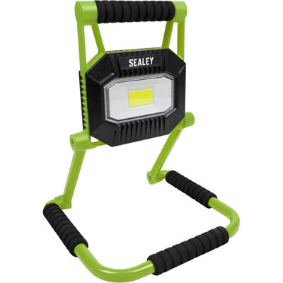 Rechargeable Portable Floodlight20W Cob LedIp67 RatedAdjustable Swivel from B&Q