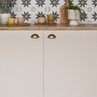 B&Q -  Matt Sand 45Cm X 2M Self-Adhesive Vinyl Wrap For Doors And Furniture