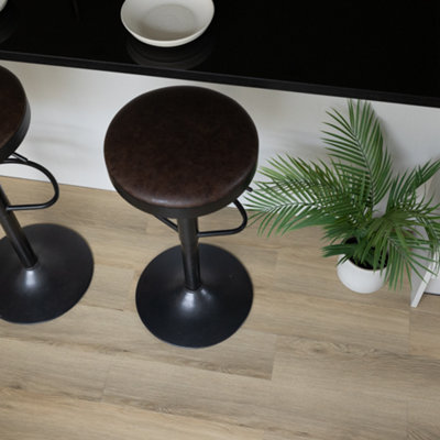 FloorPops Floor Pops Light Oak Self Adhesive Vinyl Floor Planks Pack Of 7 (0.98Sqm) from B&Q