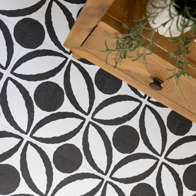 FloorPops Floor Pops Tory 30.48 X 30.48Cm Self-Adhesive Vinyl Floor Tiles Pack 10 (0.93Sqm) from B&Q