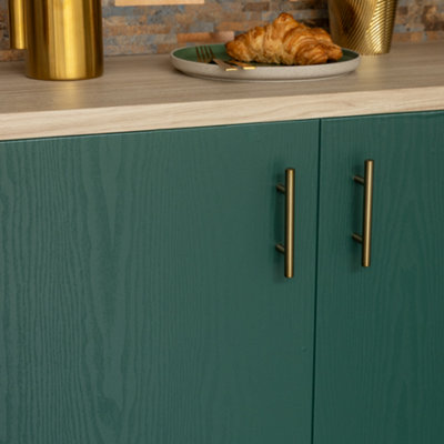 B&Q -  Pine Green Wood Matt 67.5Cm X 10M Self-Adhesive Vinyl Wrap For Doors And Worktops