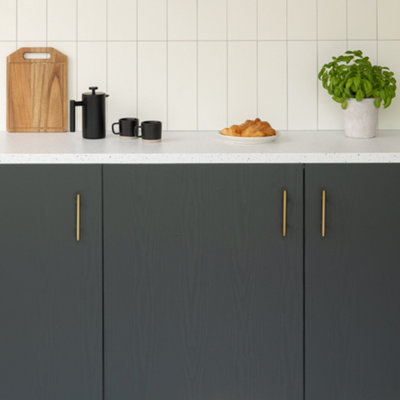 B&Q -  Barely Black Wood Matt 67.5Cm X 10M Self-Adhesive Vinyl Wrap For Doors And Worktops