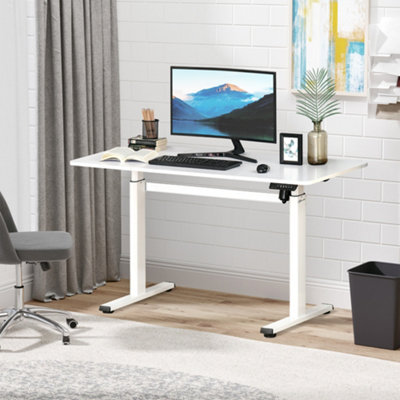Vinsetto Electric Height Adjustable Standing Desk With Large DesktopMotors from B&Q