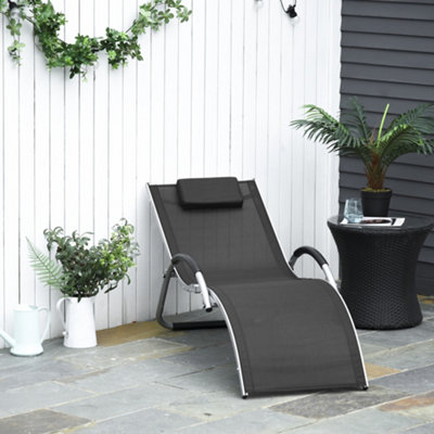 Outsunny Sun Lounge Recliner Lounge Chair Design Ergonomic W/ Pillow Black