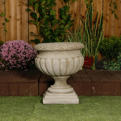 Oakleystone Northern Large Stonecast Tazza Urn Garden Ornament from B&Q