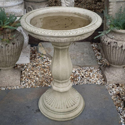 B&Q -  Elizabethan Birdbath Elegant Stone Cast Birdbath Birdfeeder Ba40