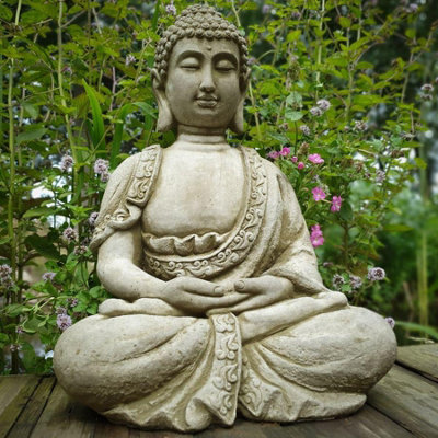Oakleystone Northern Medium Enlightened Buddha Buddha Statue Garden Ornament from B&Q