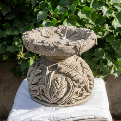 Oakleystone Northern Woodland Design Stone Cast Bird Bath Bird Feeder from B&Q
