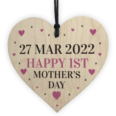 Red Ocean Happy 1St Mothers Day Gift Wooden Heart Gift For New Mum Mummy From Daughter Son Keepsake from B&Q