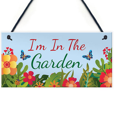 Red Ocean Im In The Garden Sign Hanging Wall Door Plaque Garden Shed Summerhouse Sign Gift For Him Her Friendship Gift from B&Q