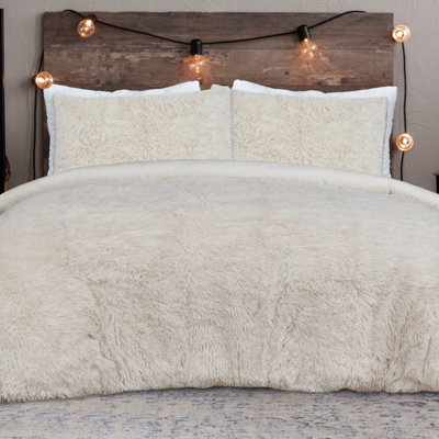 Smart Living Luxury Shaggy Faux Fur Fleece Reversible Duvet Cover With Pillowcases from B&Q