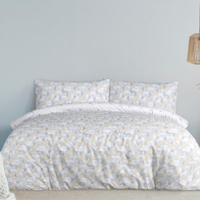 Smart Living Luxury Reversible Polyester Easy Care Bedding Quilt CoverTextured Duvet Cover SetBed CoversCircle Geo from B&Q
