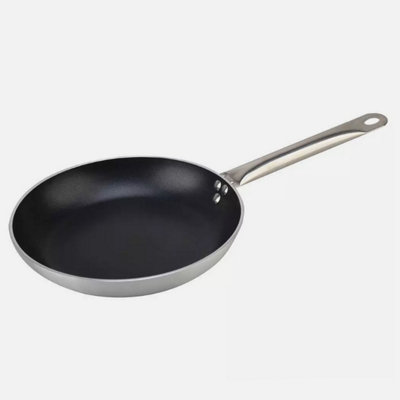 Frying Pan Non-Stick 28Cm Pfoa & Ptfe Free Aluminium Dishwasher Safe Cookware from B&Q