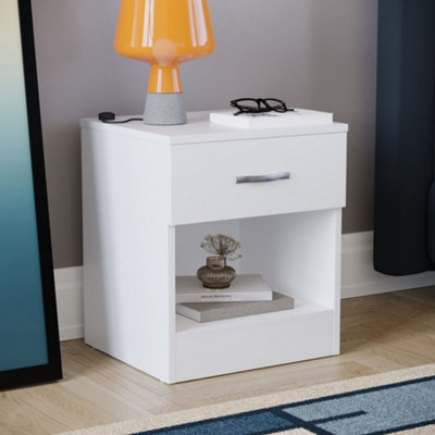 Lassic Vida Designs Riano White 1 Drawer Bedside Chest (H)470mm (W)400mm (D)360mm from B&Q