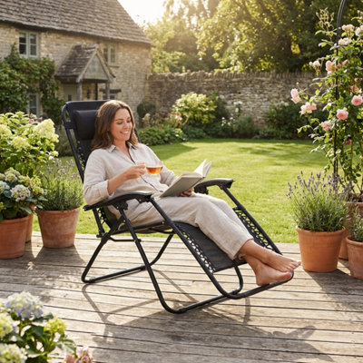 Lassic Garden Vida Black Sun Lounger Ukfr Zero Gravity Chair Set Of 2 from B&Q