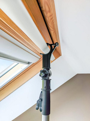 Classic Roof Blinds Telescopic Window Pole Rod Opener Designed To Be Compatible With Keylite Skylight Roof Windows (1.1-2.0M) from B&Q
