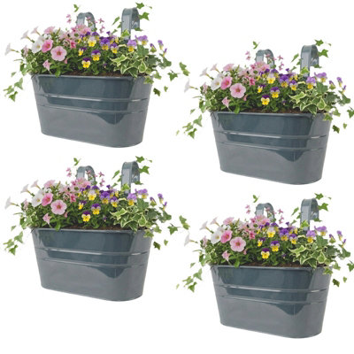 Woodside Metal Hanging Basket Flower Pots (Pack Of 4) Green Steel Balcony & Fence Planters With Drainage Plug from B&Q