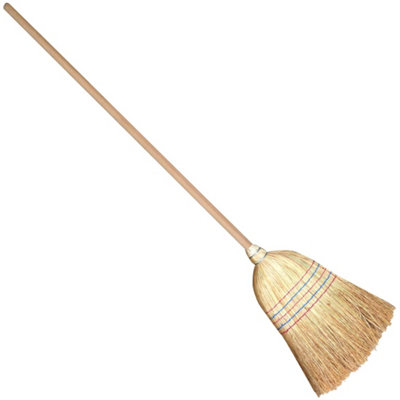 SolaDirect Traditional Wooden Straw Corn Broom 150 Cm / 59 In Natural Garden Yard Stable Sweeping American Style Brush from B&Q