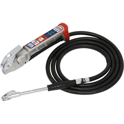 High-Performance Tyre Inflator With Twin Clip-On Connector And 2.5M Hose from B&Q