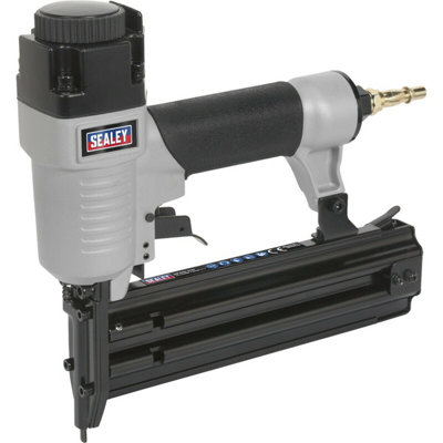 Premium Lightweight Aluminium Air Nail Gun With Contact Actuation For Precision Nailing