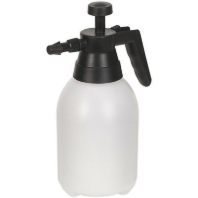 Versatile 1.5L Pressure Sprayer With Adjustable Nozzle And Viton Seals For Precise Application from B&Q