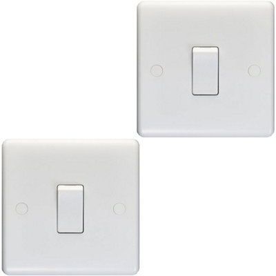 B&Q -  2 Pack 1 Gang Single 10A Intermediate Light Switch White Plastic Landing Rocker