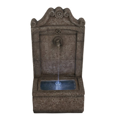 B&Q -  Kesh Classic Fountain With Cover