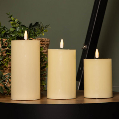 B&Q -  Set Of 3 Cream Wax Melted Pool Effect Candles With Timer Function And Warm White Leds