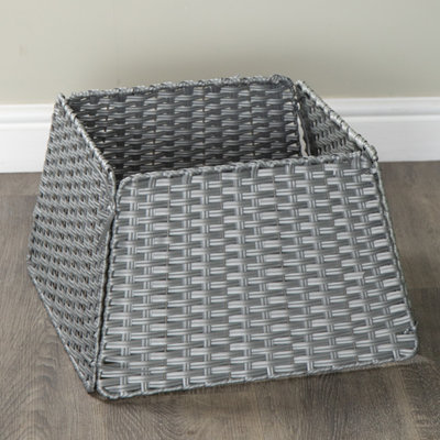 47Cm X 46Cm Samuel Alexander Foldable Faux Rattan Christmas Tree Skirt In Grey from B&Q
