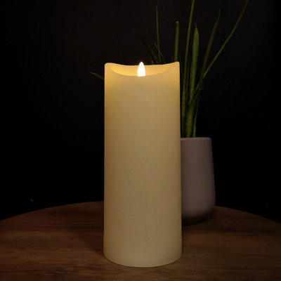 Samuel Alexander 23X9cm Christmas Warm Flickerbright Candle With Timer White