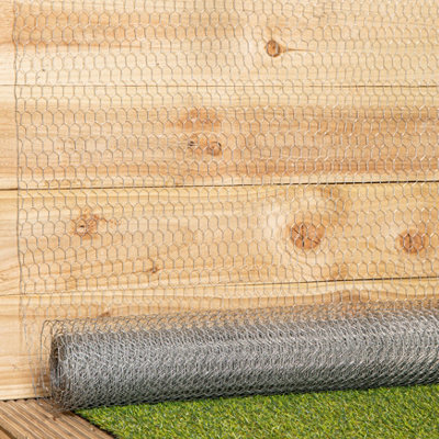 Samuel Alexander 10M X 90Cm X 13mm Galvanised Metal Chicken Garden Wire Netting Or Fencing from B&Q