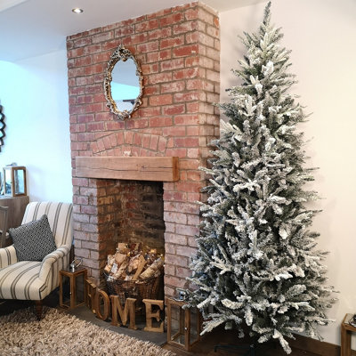 Samuel Alexander 8Ft (240Cm) Premier Slim Green Lapland Spruce Snow Flocked Christmas Tree Pe Pvc Mixed Branches from B&Q