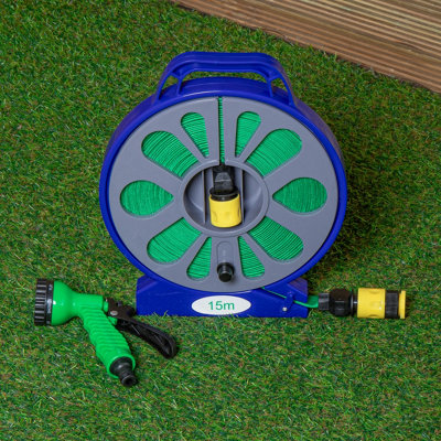 B&Q -  15M Flat Garden Hose Pipe With Spray Nozzle And Wind Up Storage Reel