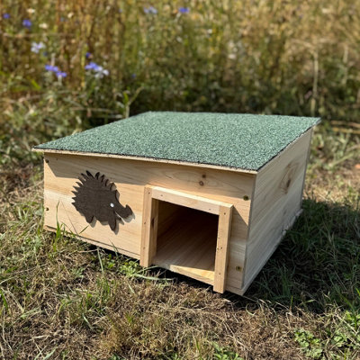 Wooden Hedgehog House & Hibernation Shelter Feeding Station with 2 Chambers - Image 3