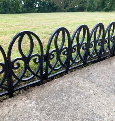 Selections Traditional Black Plastic Garden Lawn Edging (56Cm X 30Cm)20 Panels from B&Q