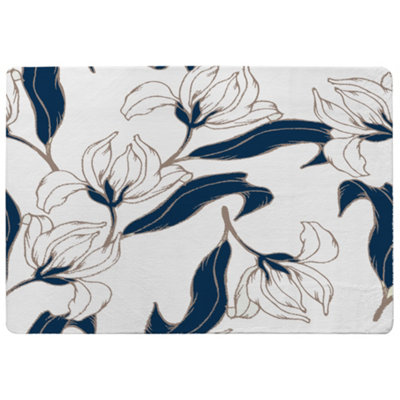 Benjamin Tate Design White Flowers Designer Special Soft Home Rug from B&Q