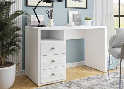 Arte Sleek Iris Ii Desk 120CmWhite Gloss & Matt: Stylish Workspace Solution For Modern Interiors from B&Q