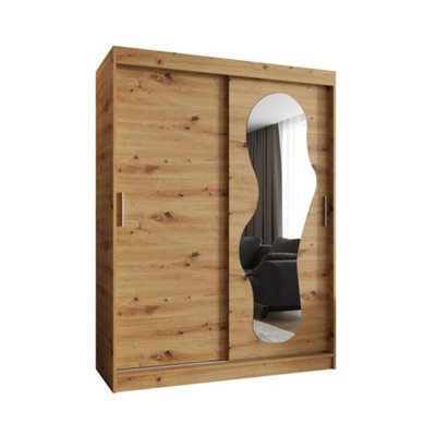 Arte Rustic Oak Artisan Ultra Sliding Door Wardrobe 1500mm X 2000mm X 620mmTimeless Storage Solution from B&Q